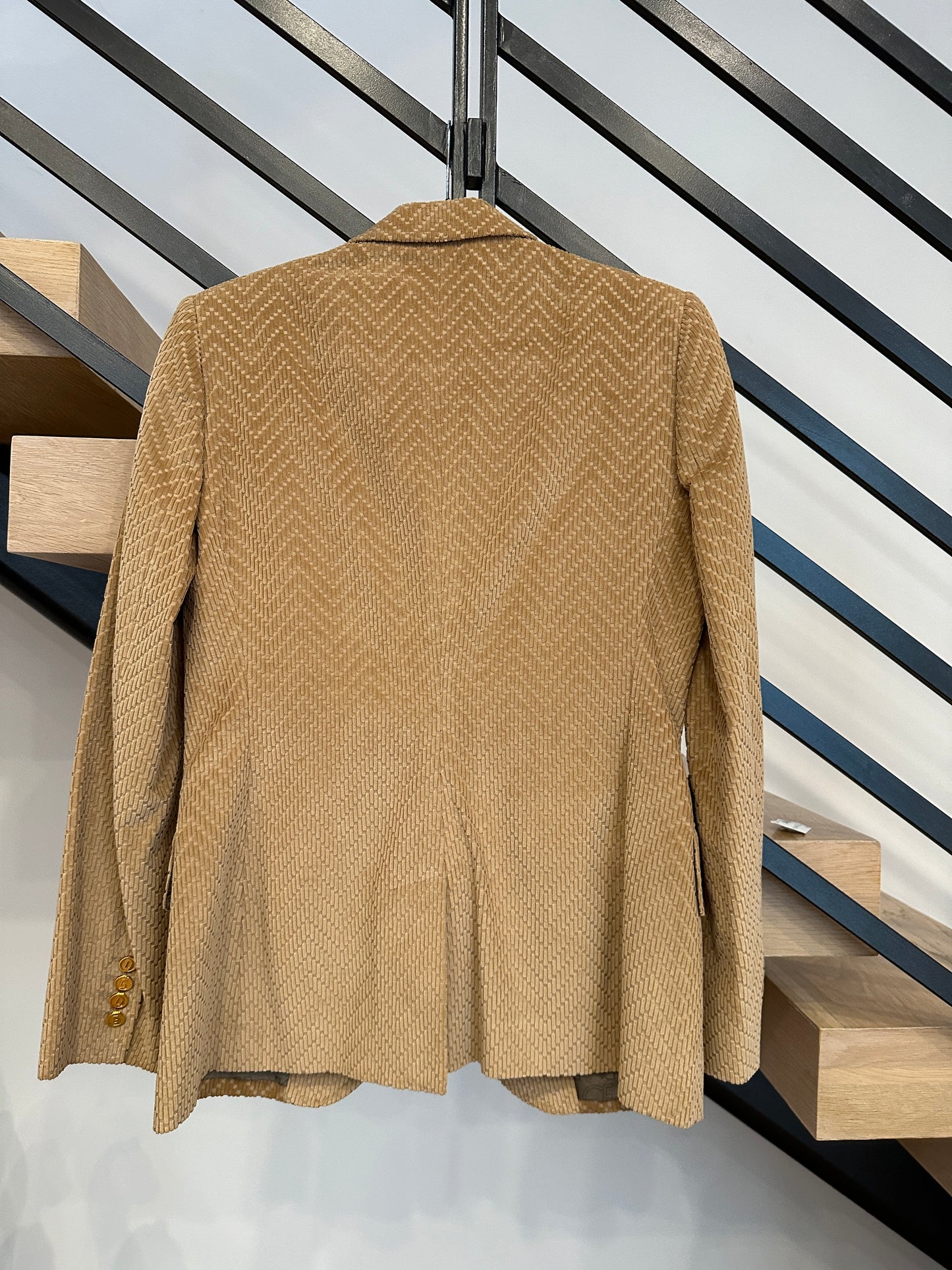 DOLCE AND GABBANA TAN ZIGZAG BLAZER